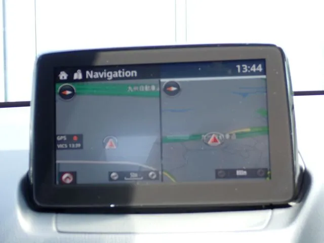 ＭＡＺＤＡ２（マツダ）の車両写真