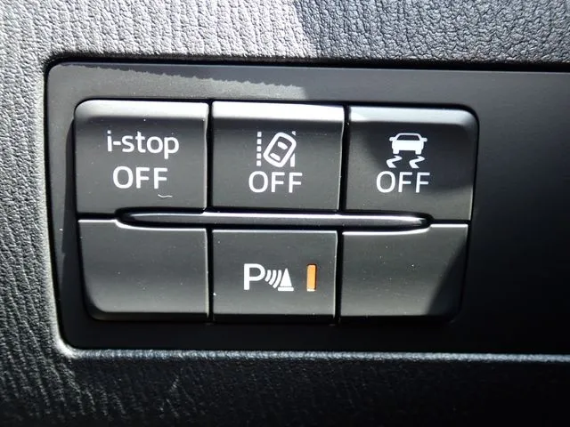 ＭＡＺＤＡ２（マツダ）の車両写真