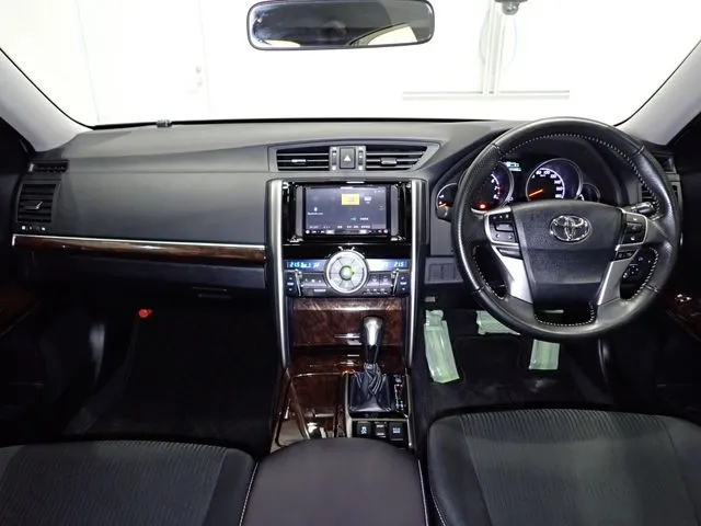 トヨタ　マークＸ