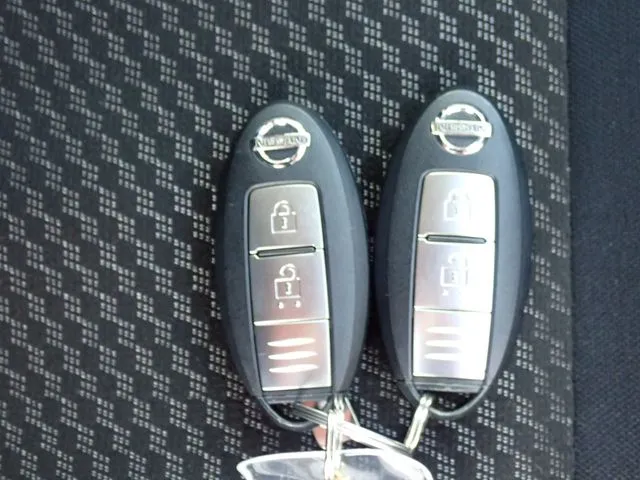 ニッサン　ノート