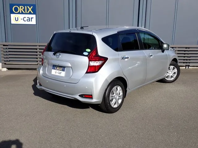 ニッサン　ノート