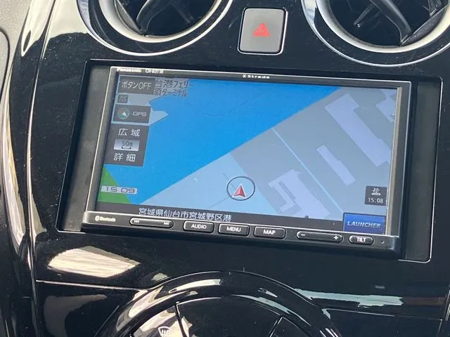 ニッサン　ノート　４ＷＤ