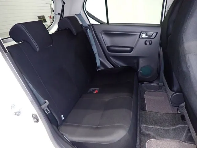 ダイハツ　ミラ　イース