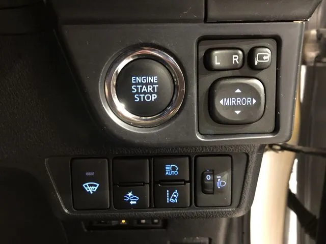 トヨタ　カローラフィールダー　４ＷＤ