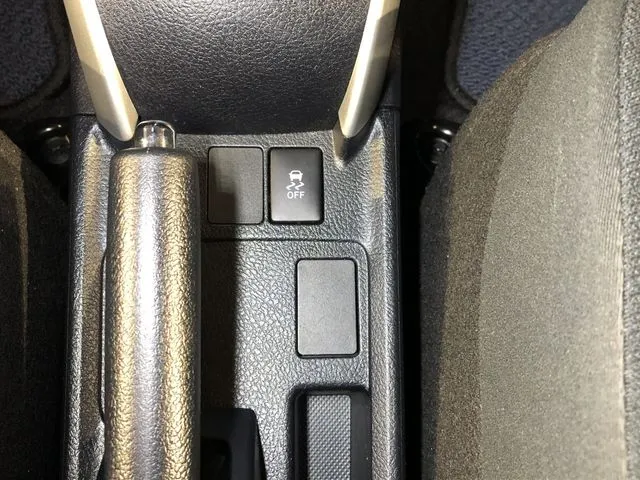 トヨタ　カローラフィールダー　４ＷＤ