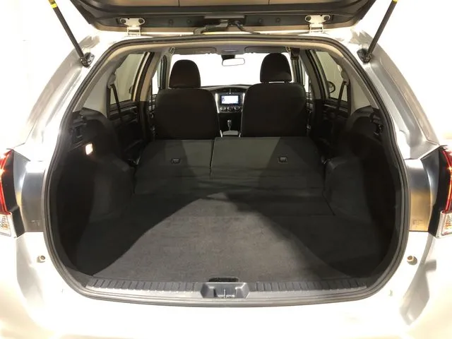 トヨタ　カローラフィールダー　４ＷＤ