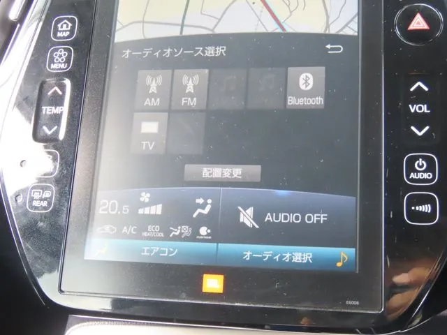 プリウス（トヨタ）の車両写真