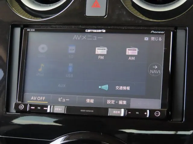ノート(ニッサン)の車両写真