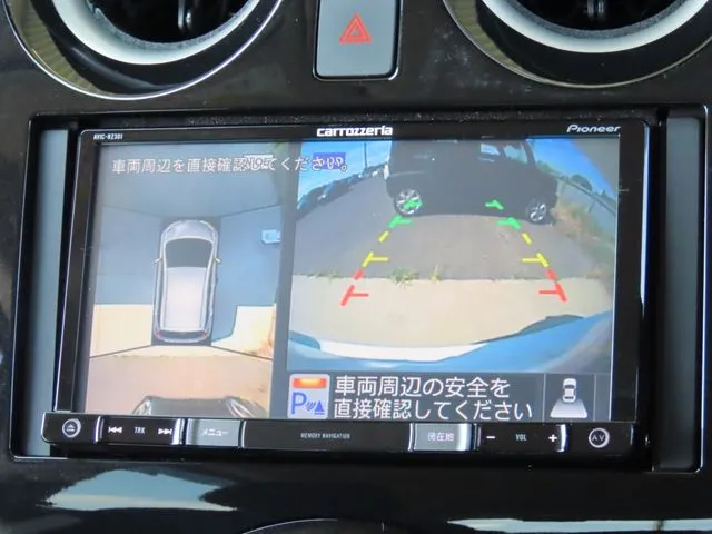 ノート(ニッサン)の車両写真