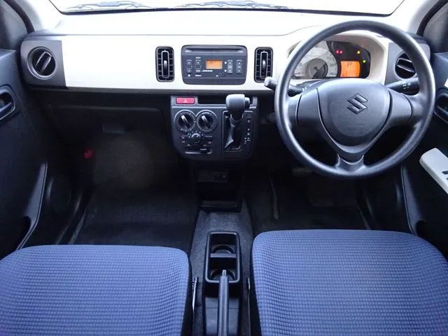 アルト 4WD(スズキ)の車両写真