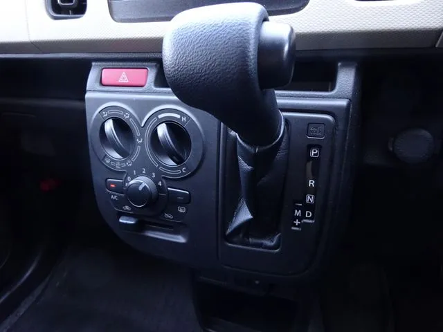 アルト 4WD(スズキ)の車両写真