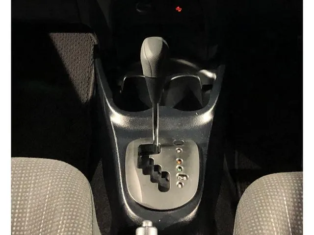 トヨタ　ヴィッツ