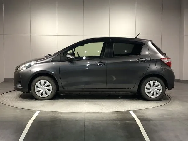 トヨタ　ヴィッツ