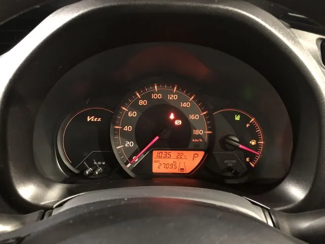 トヨタ　ヴィッツ