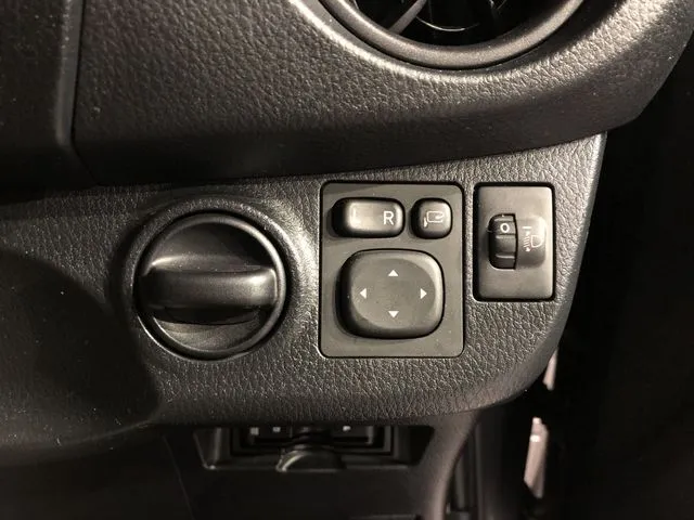 トヨタ　ヴィッツ