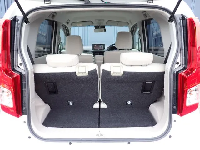 ムーヴ（ダイハツ）の車両写真