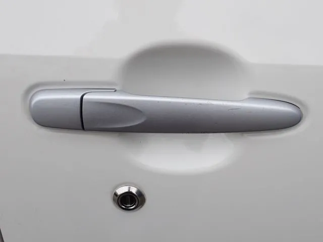 ムーヴ（ダイハツ）の車両写真