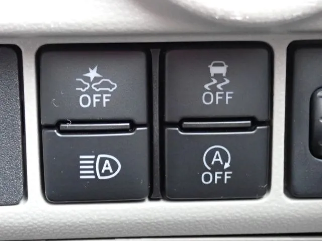 ムーヴ（ダイハツ）の車両写真