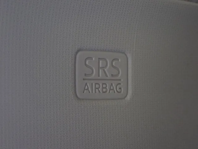 マツダ　デミオ