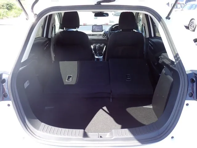 マツダ　デミオ