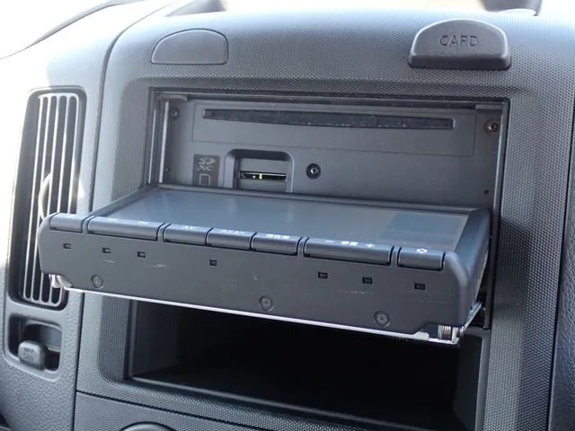 ニッサン NV150 AD 2WD