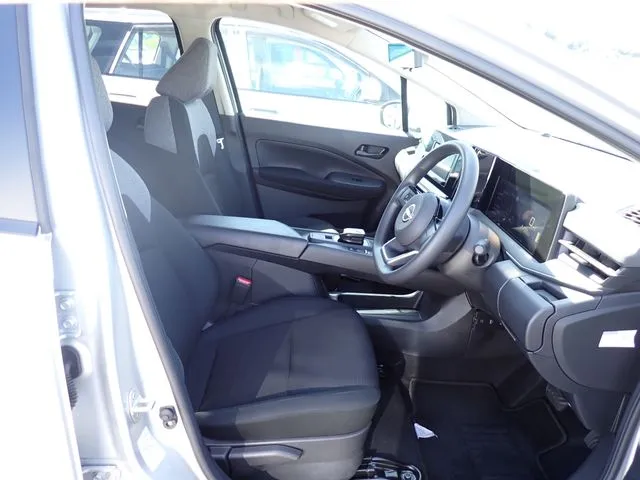 ノート（ニッサン）の車両写真