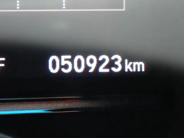 シャトル　ハイブリッド（ホンダ）の車両写真