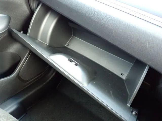 シャトル　ハイブリッド（ホンダ）の車両写真