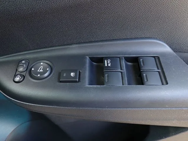 ホンダ　シャトル　ハイブリッド