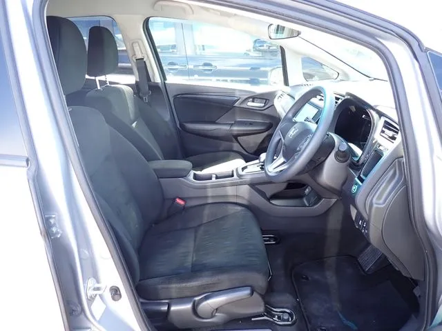 ホンダ　シャトル　ハイブリッド