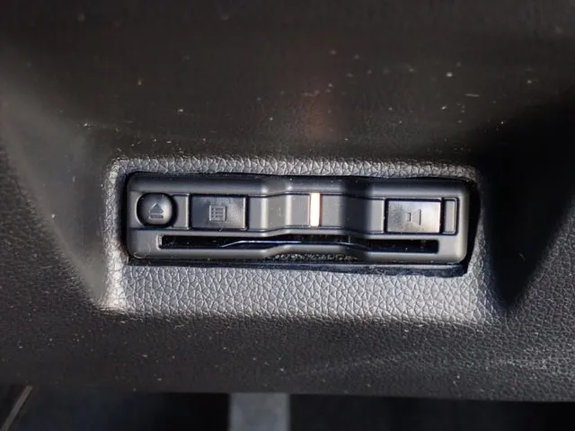 ホンダ　シャトル　ハイブリッド