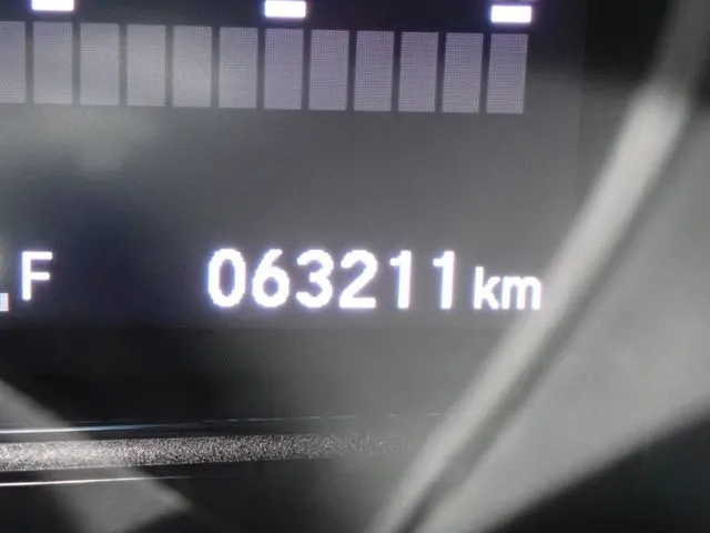 シャトル　ハイブリッド（ホンダ）の車両写真