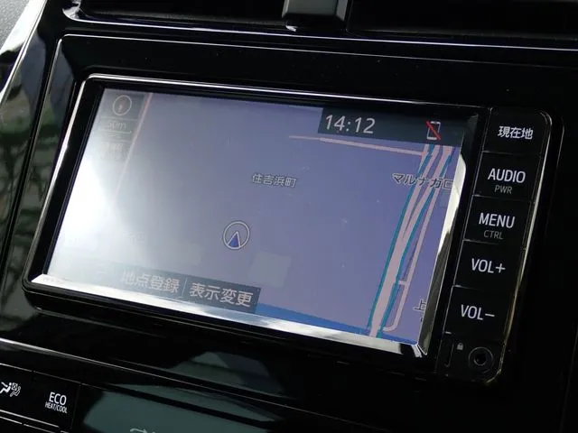 プリウス（トヨタ）の車両写真