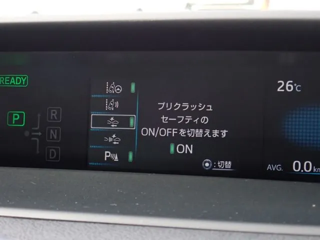 プリウス（トヨタ）の車両写真