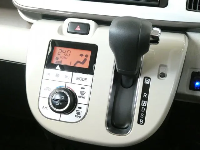 ムーヴ　キャンバス（ダイハツ）の車両写真