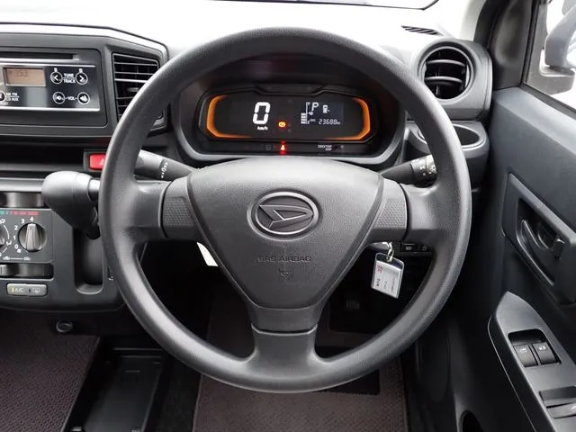 ミラ　イース（ダイハツ）の車両写真