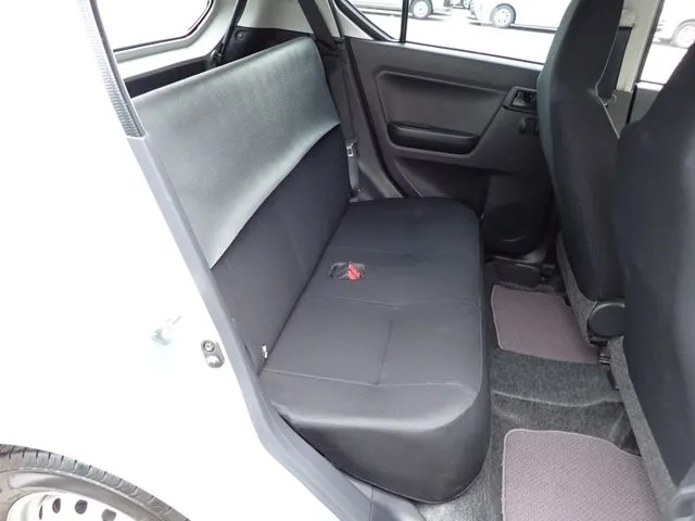 ミラ　イース（ダイハツ）の車両写真