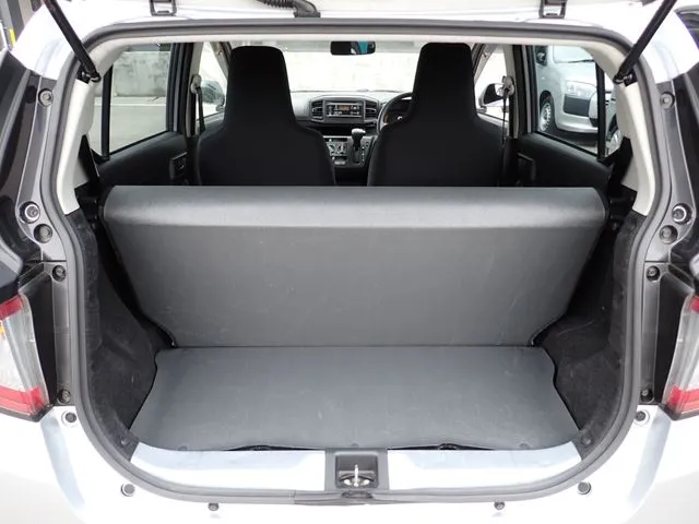 ミラ　イース（ダイハツ）の車両写真