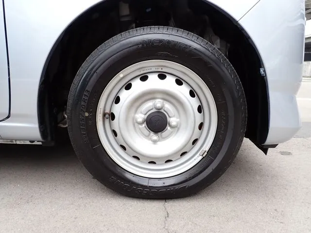 ミラ　イース（ダイハツ）の車両写真