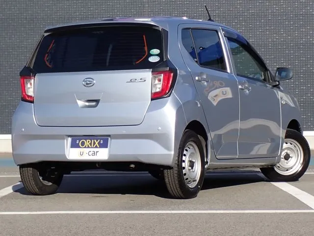 ミラ　イース（ダイハツ）の車両写真