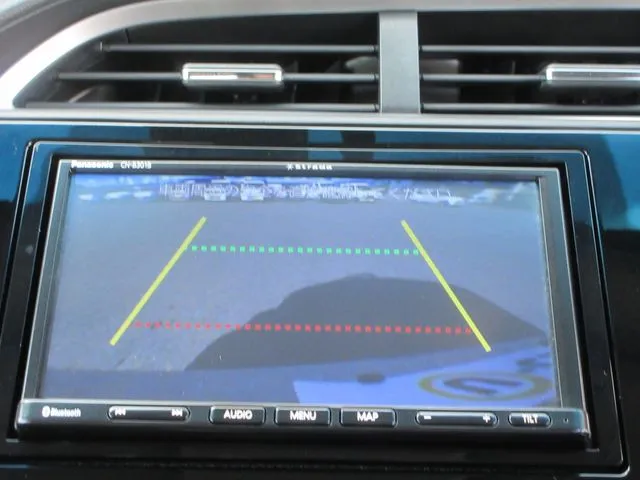 シャトル　ハイブリッド（ホンダ）の車両写真