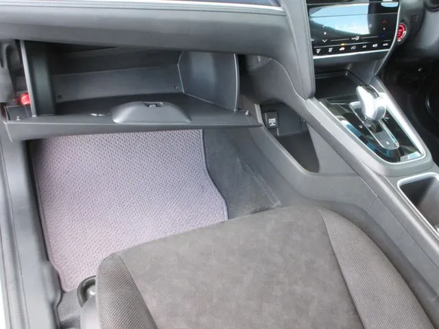 シャトル　ハイブリッド（ホンダ）の車両写真