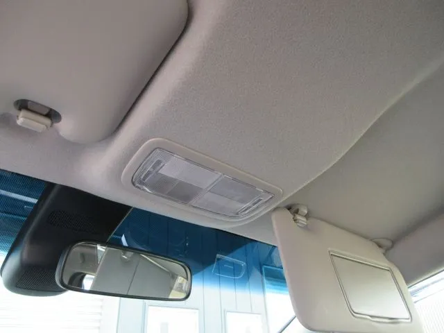 シャトル　ハイブリッド（ホンダ）の車両写真