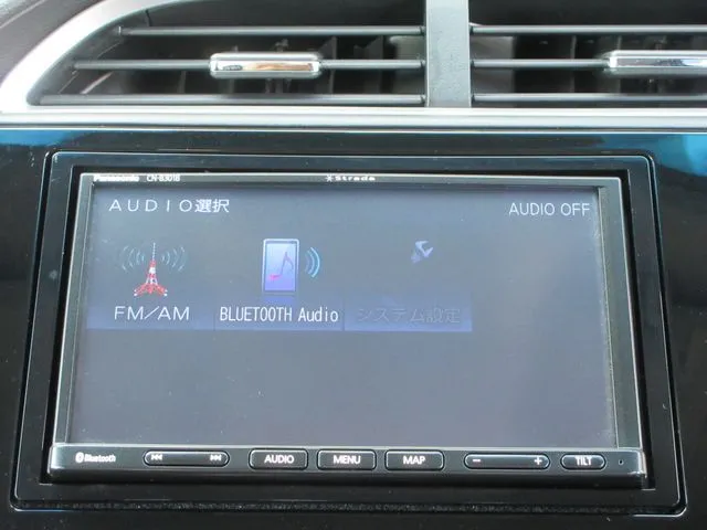 シャトル　ハイブリッド（ホンダ）の車両写真