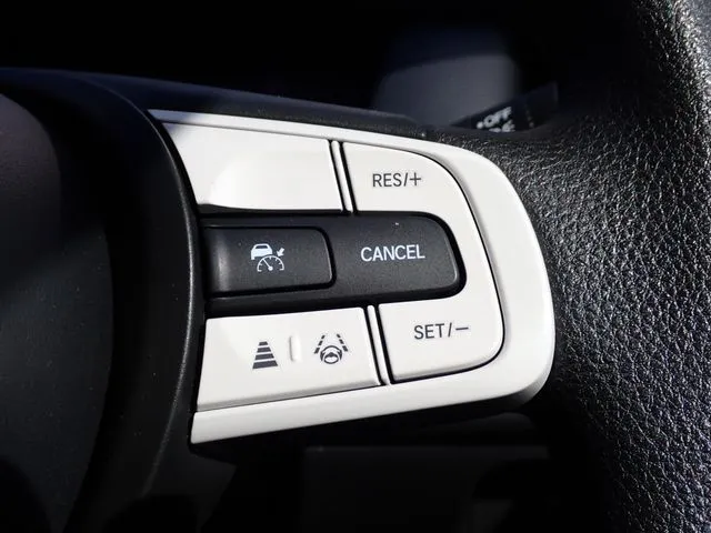 フィット e:HEV(ホンダ)の車両写真