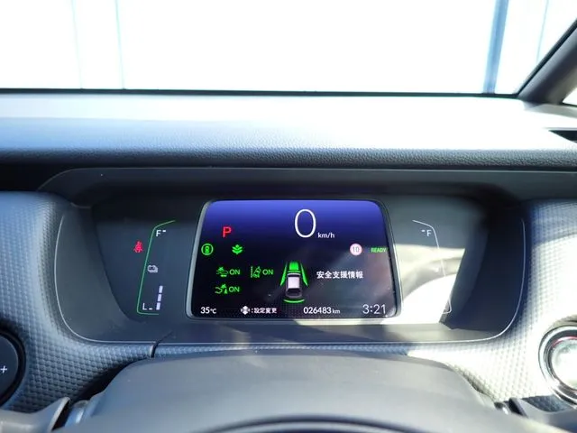 フィット e:HEV(ホンダ)の車両写真