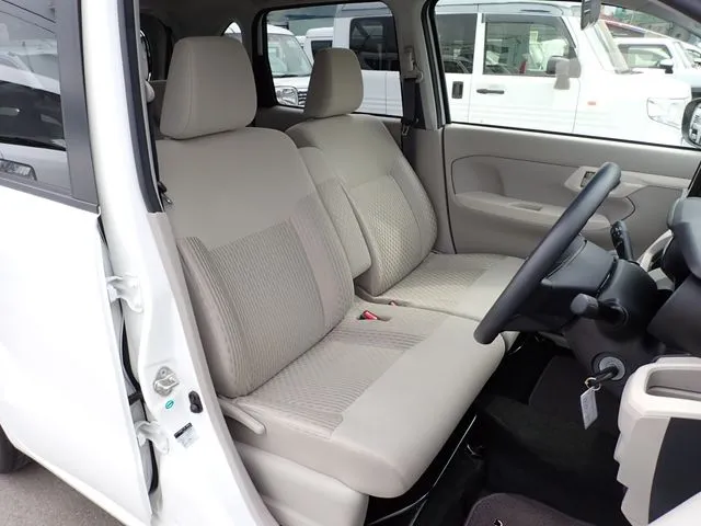 ダイハツ　ムーヴ