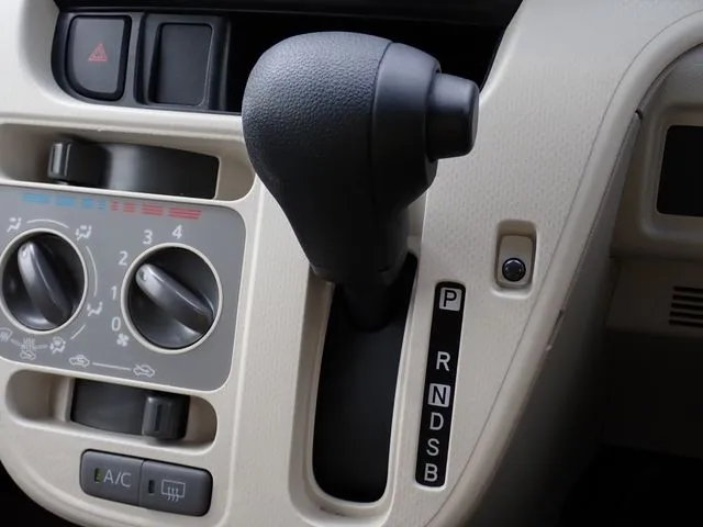 ダイハツ　ムーヴ