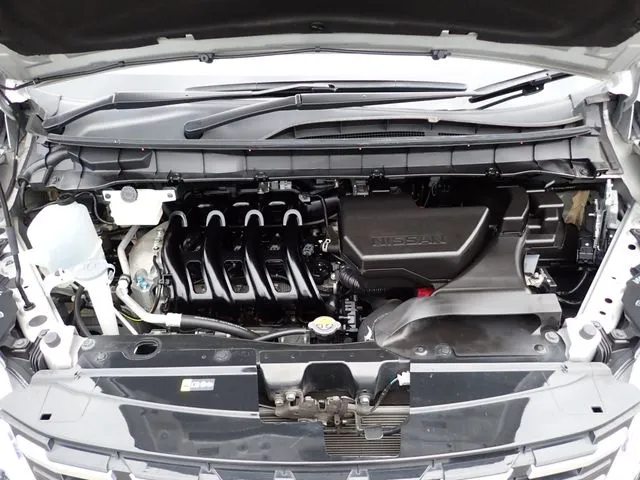 ニッサン　セレナ　Ｓハイブリッド