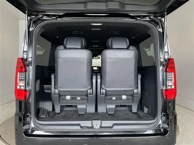 グランエース（トヨタ）の車両写真